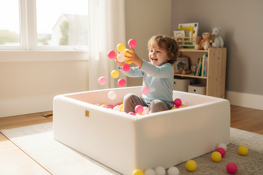 Boucle White Square Balls Pit - 400 Pink/White/Yellow Balls